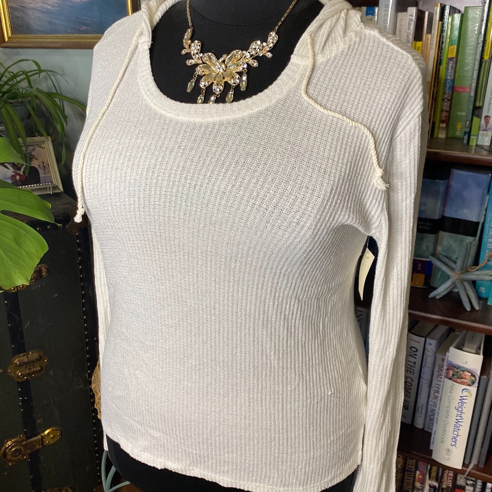 Aeropostale Large Cream Shirt with Hoodie NWT